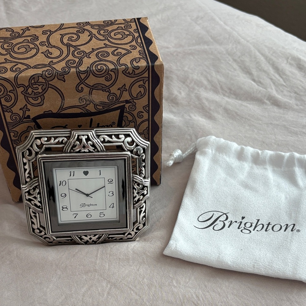 Brighton Silver Ornate Watch.🌺